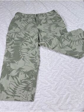 Caribbean Joe Olive Green Tropical Capris- 100% Cotton - Size 8- NWOT